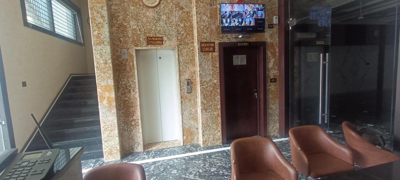 Hotel Sadhana Palace Mathura Dış mekan fotoğraf